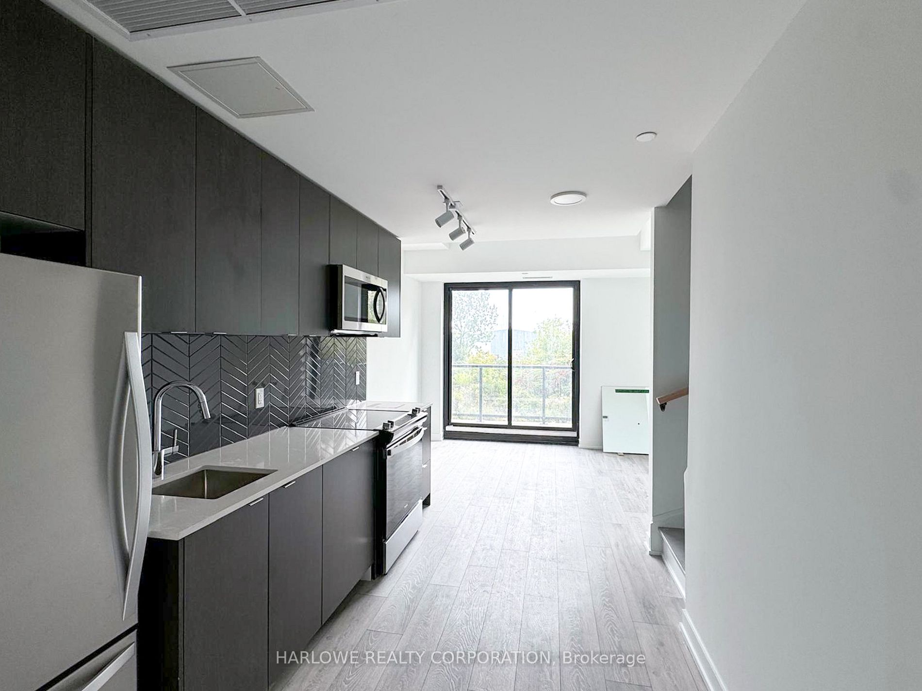 1608 Charles St, #186 F