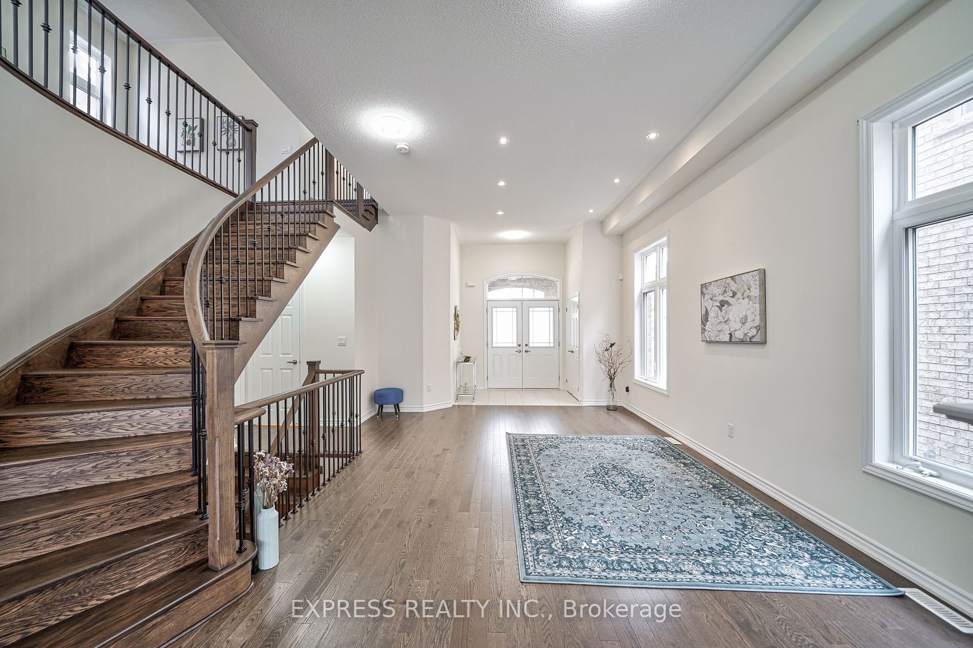 6 Morley Cres
