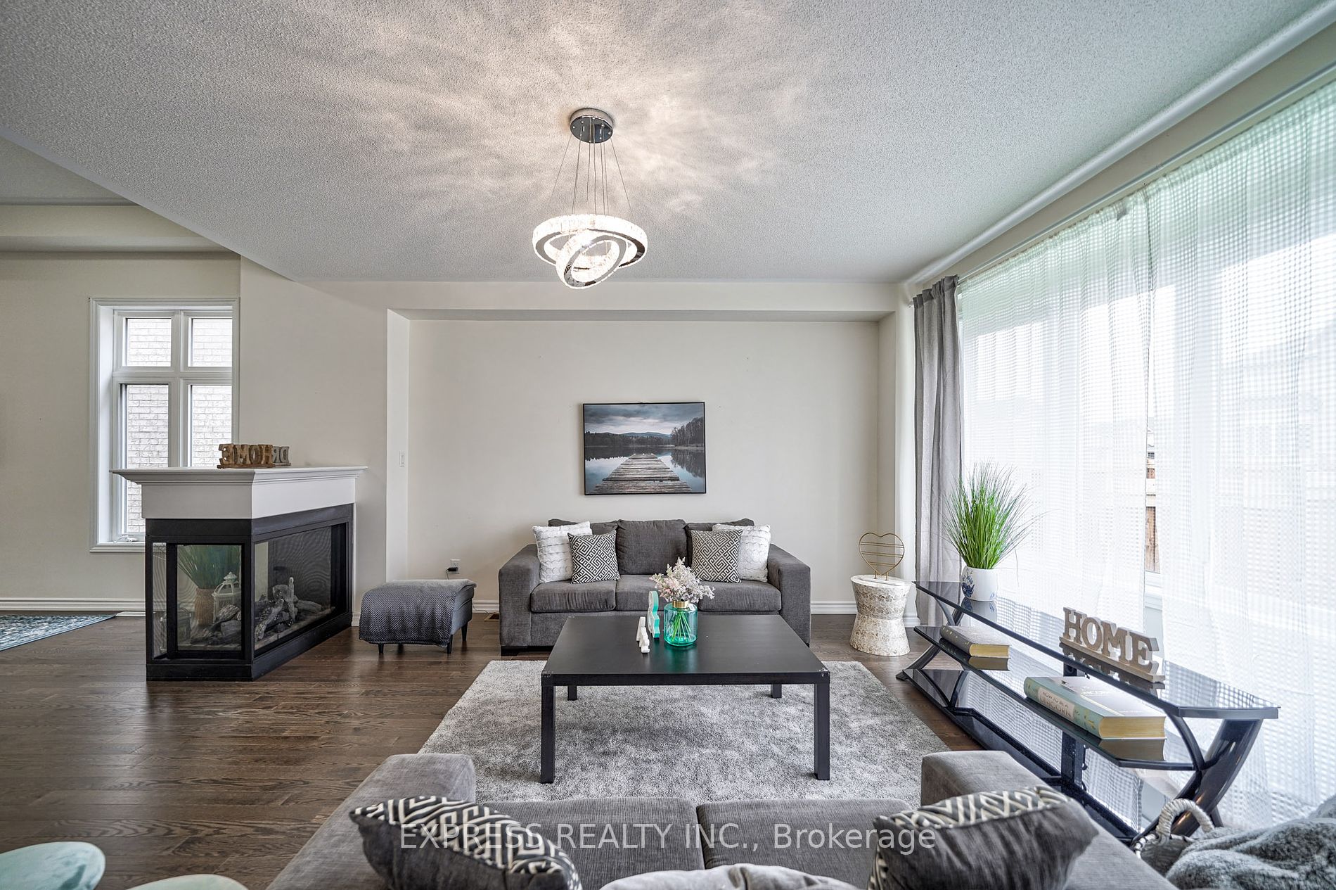 6 Morley Cres