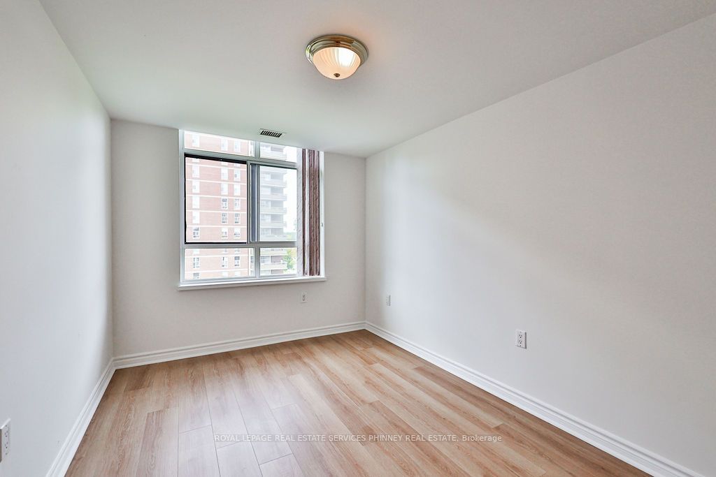 115 Bonis Ave, #609