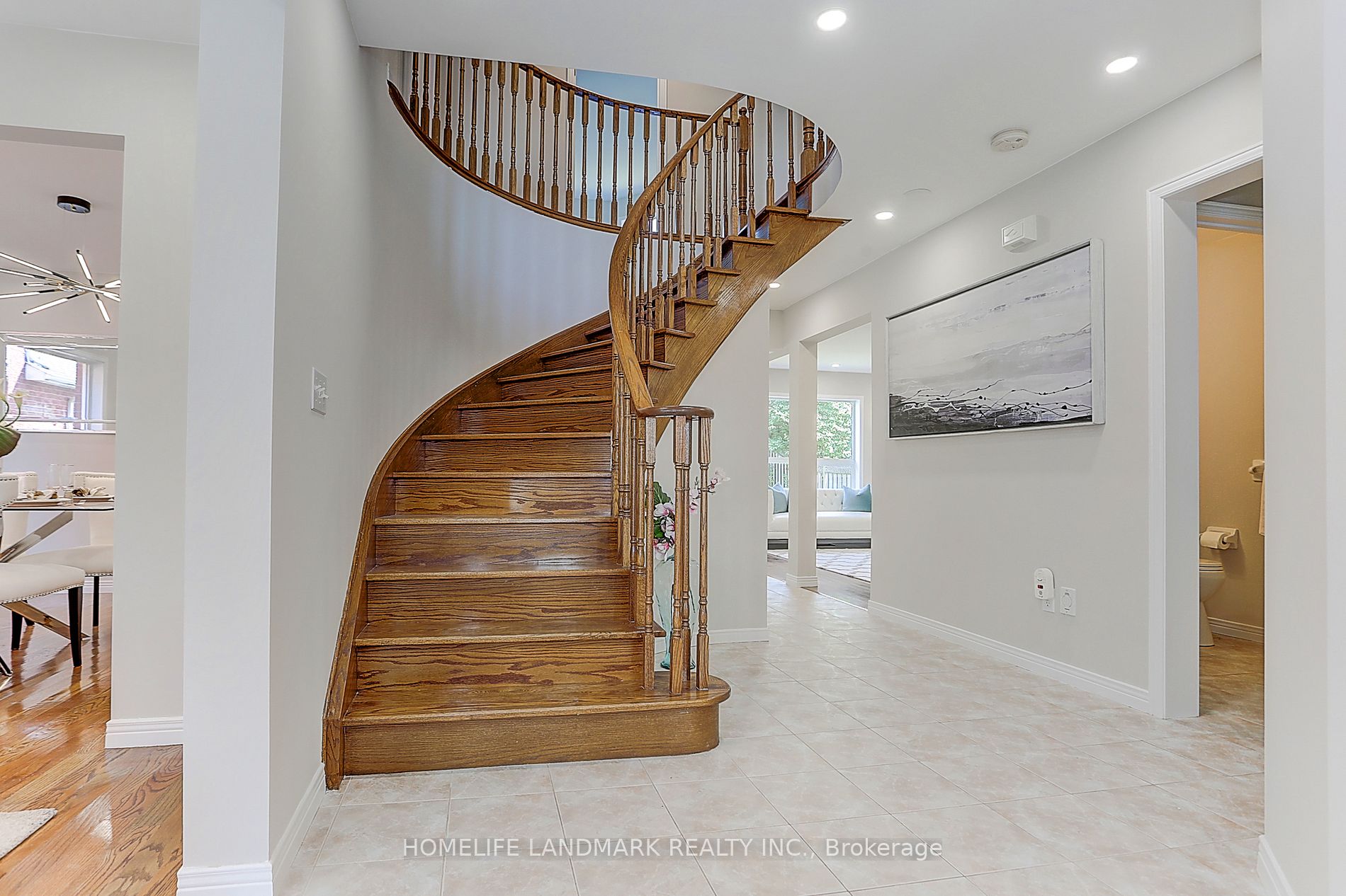 25 Mac Carl Cres