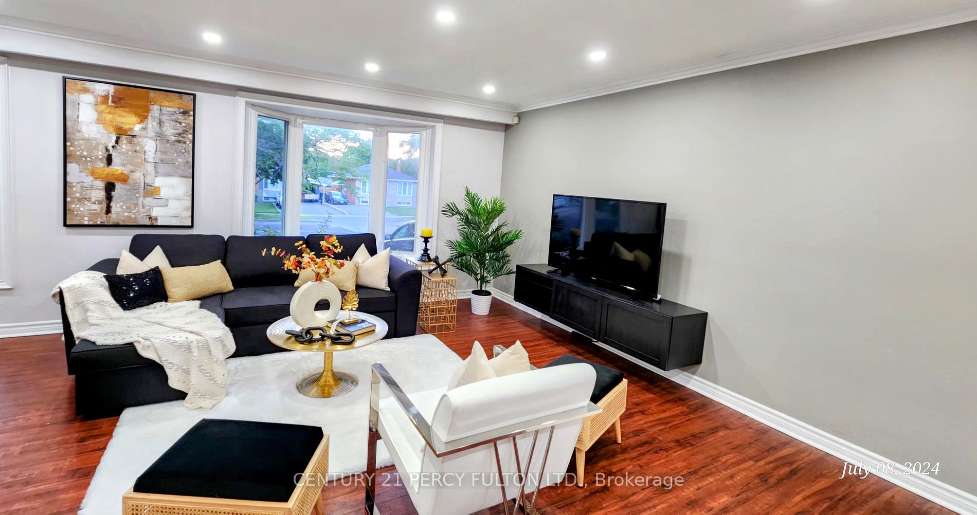 869 Scarborough Golf Club Rd