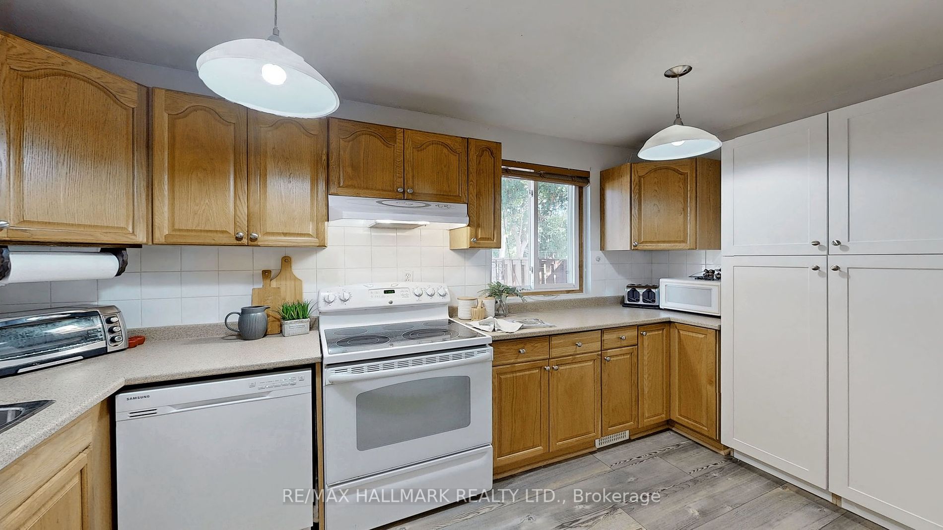 101 Dovedale Dr, #27