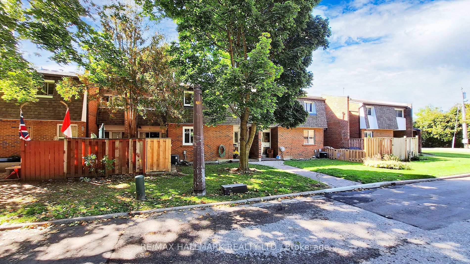 101 Dovedale Dr, #27
