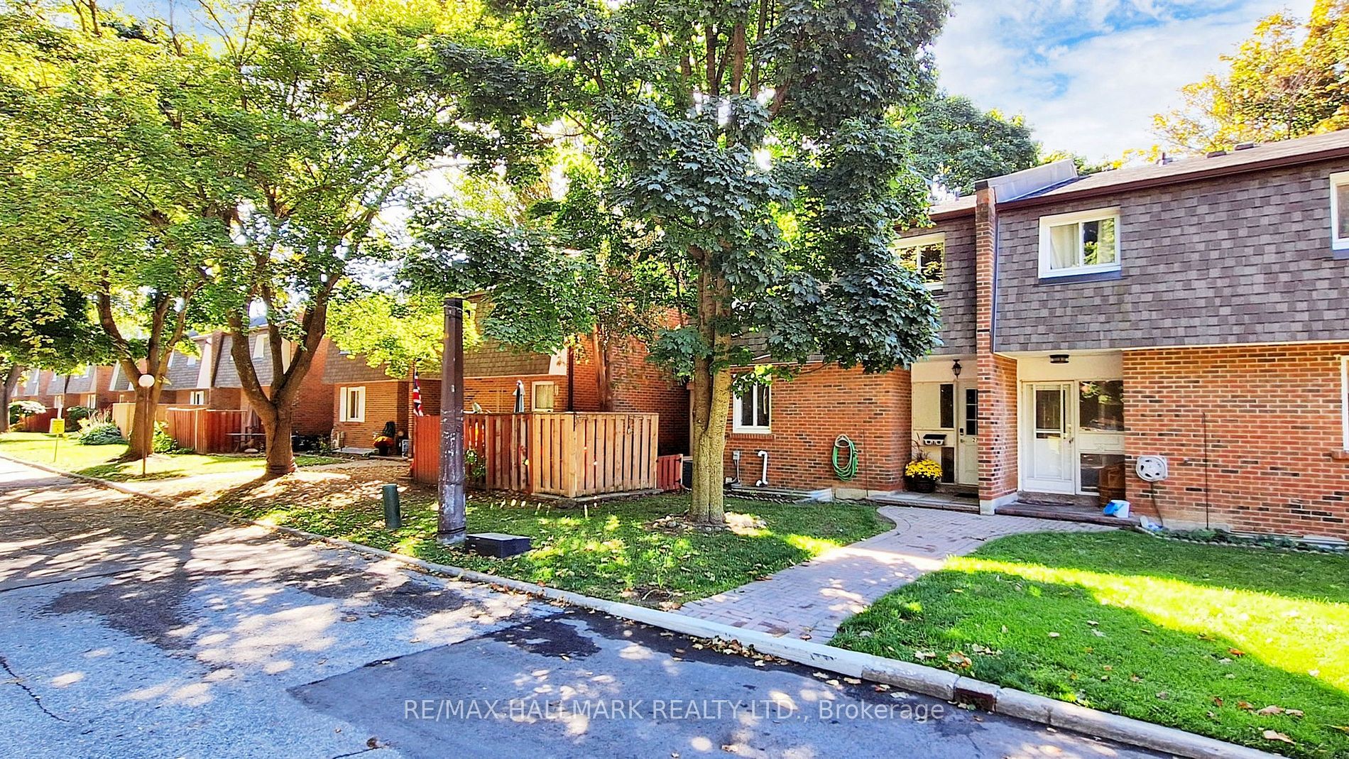 101 Dovedale Dr, #27