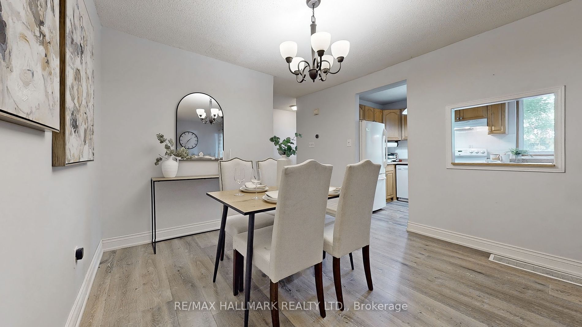 101 Dovedale Dr, #27