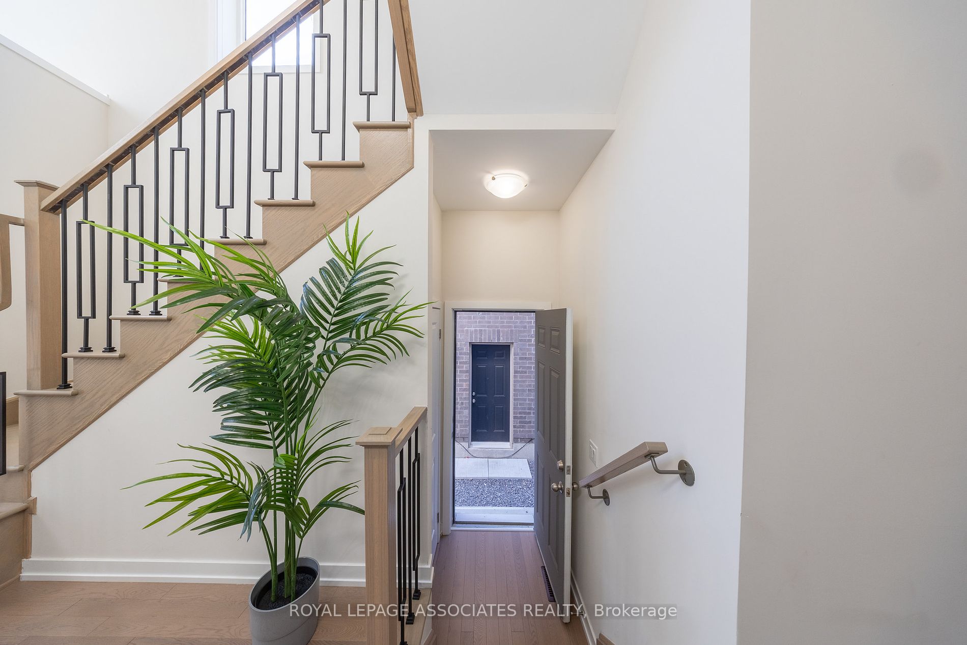400 Finch Ave, #38