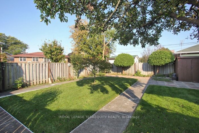 4 Amethyst Road