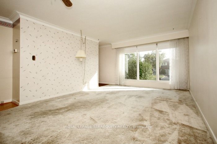 4 Amethyst Road