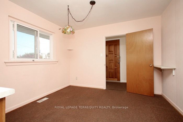 4 Amethyst Road