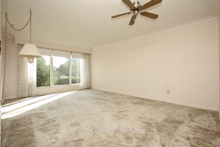 4 Amethyst Road