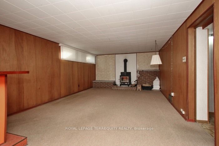 4 Amethyst Road