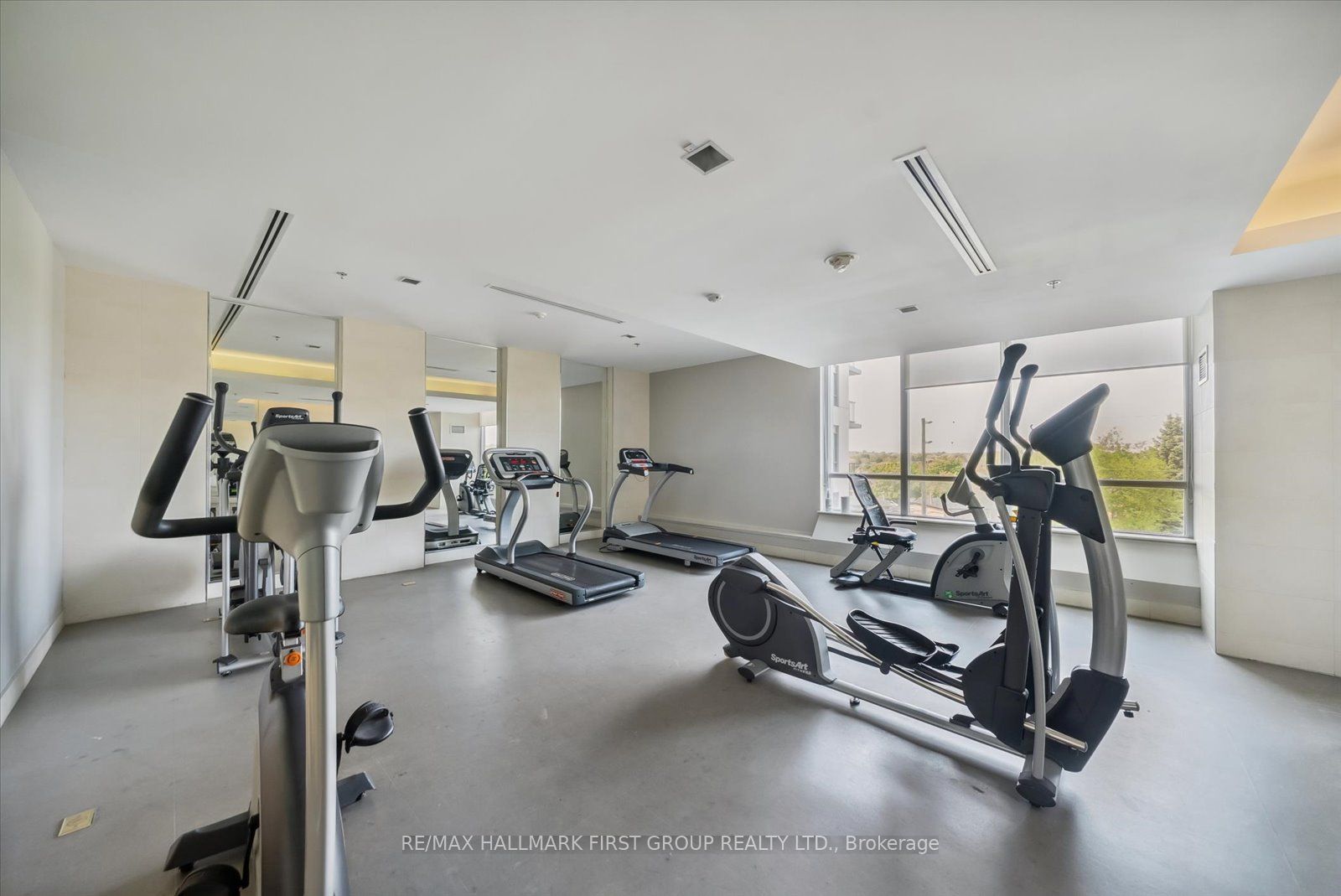 1215 Bayly St, #1403
