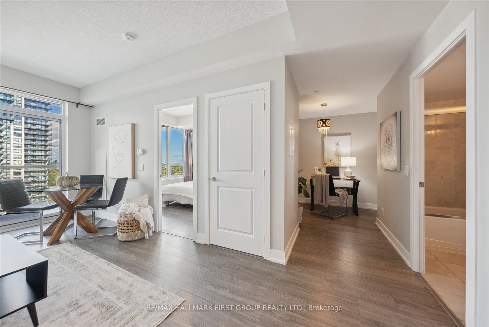 1215 Bayly St, #1403