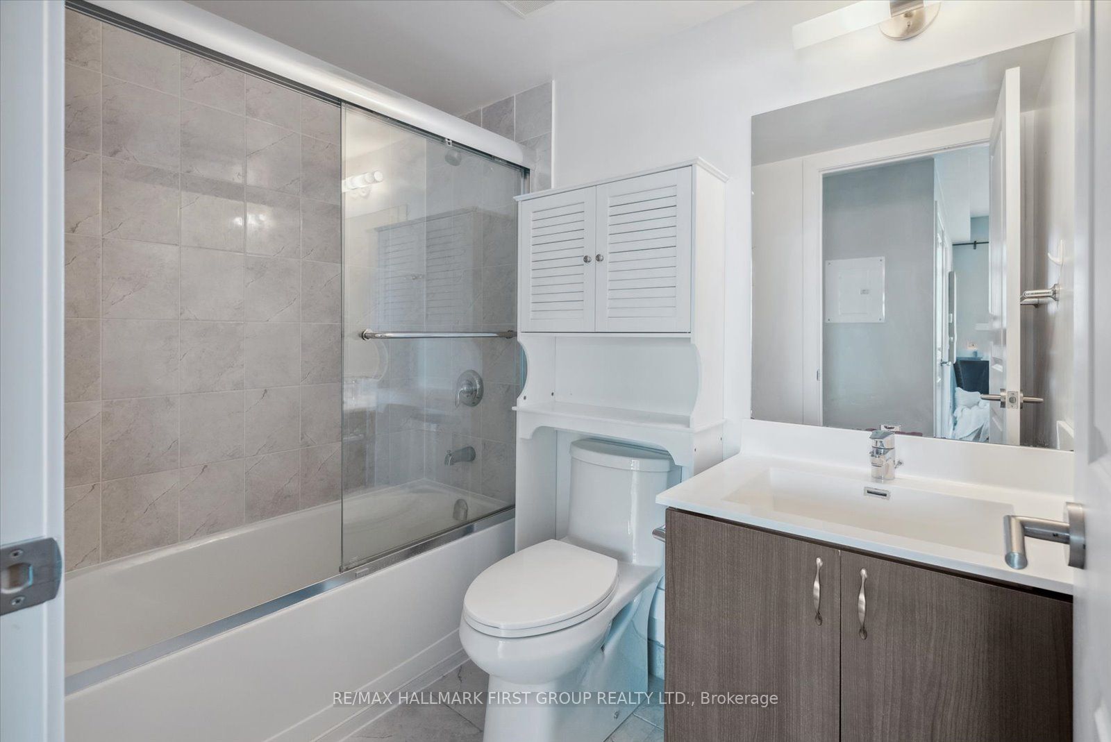 1215 Bayly St, #1403