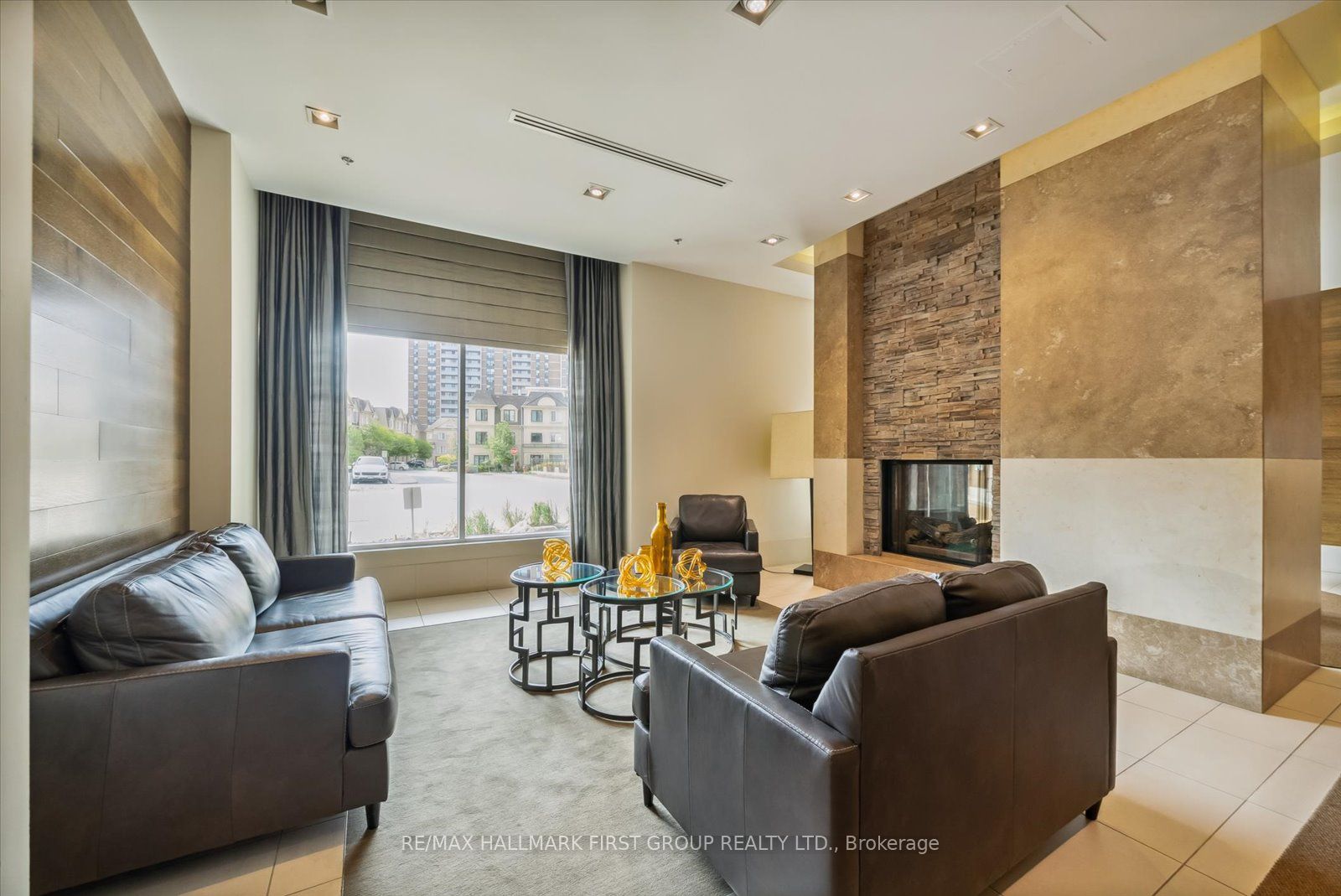 1215 Bayly St, #1403