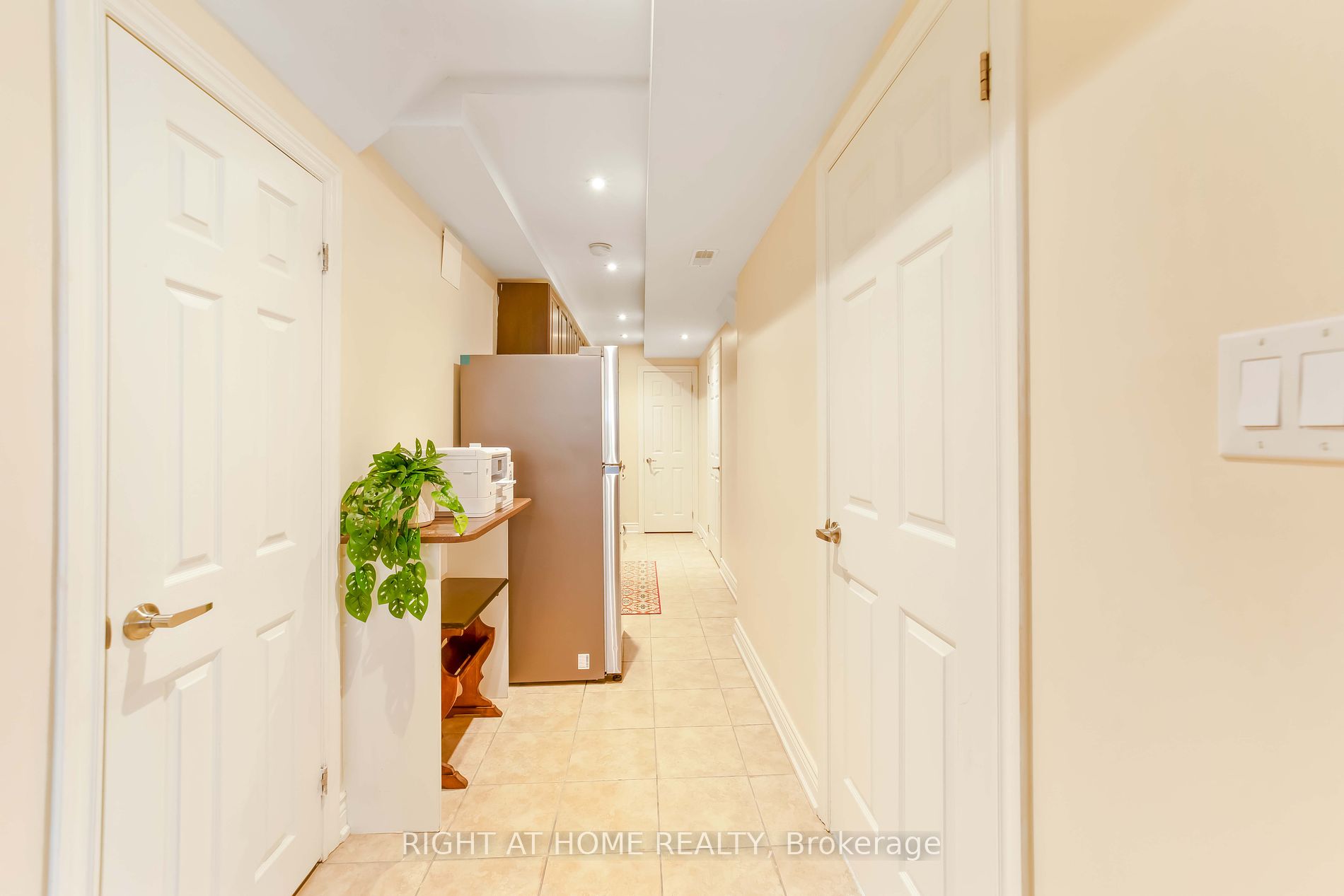 65 KEITH WRIGHT Crescent