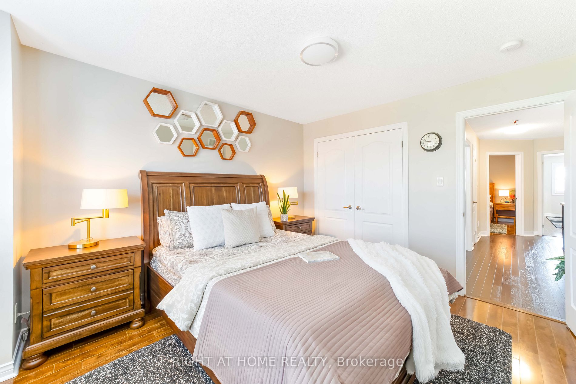 65 KEITH WRIGHT Crescent