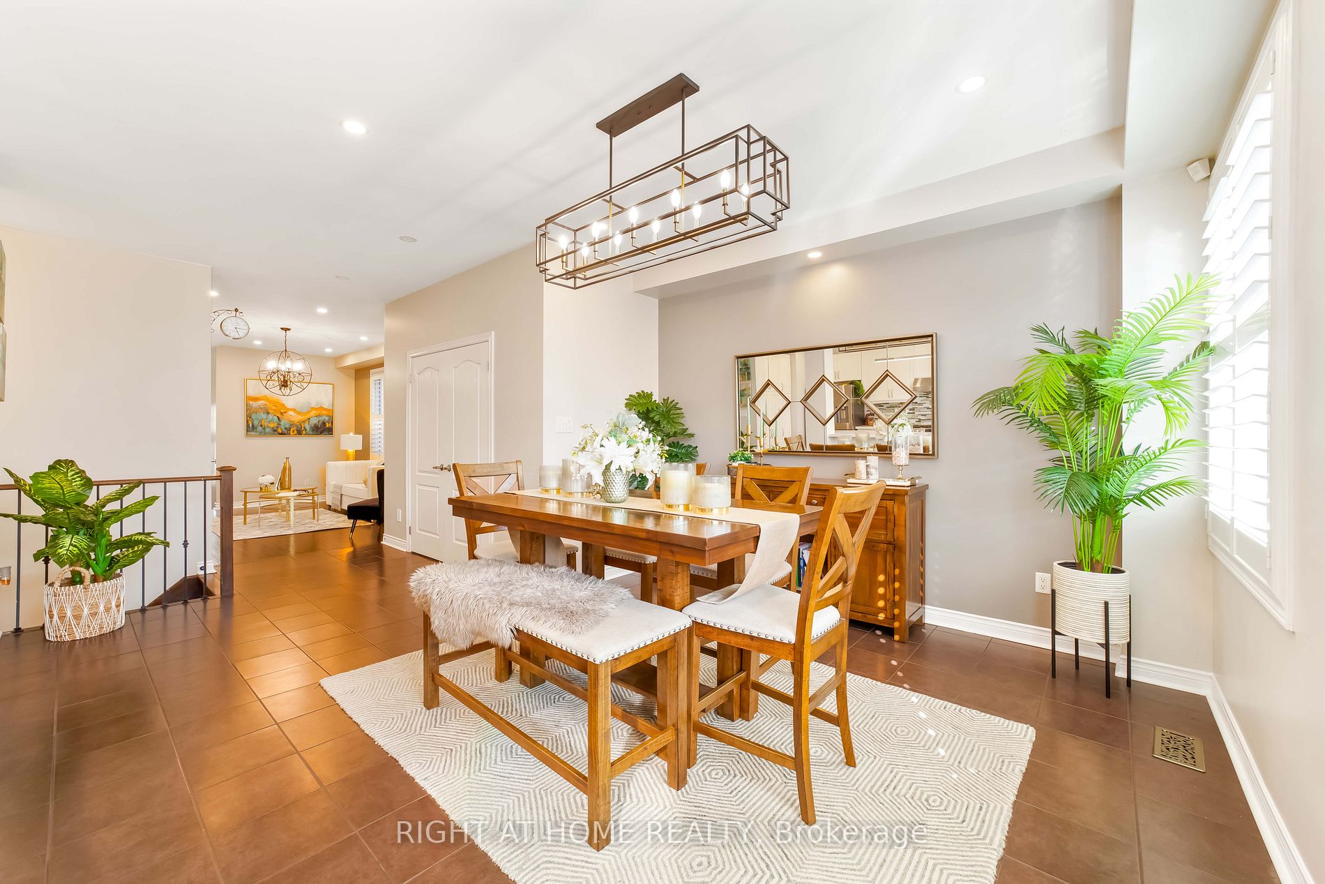 65 KEITH WRIGHT Crescent