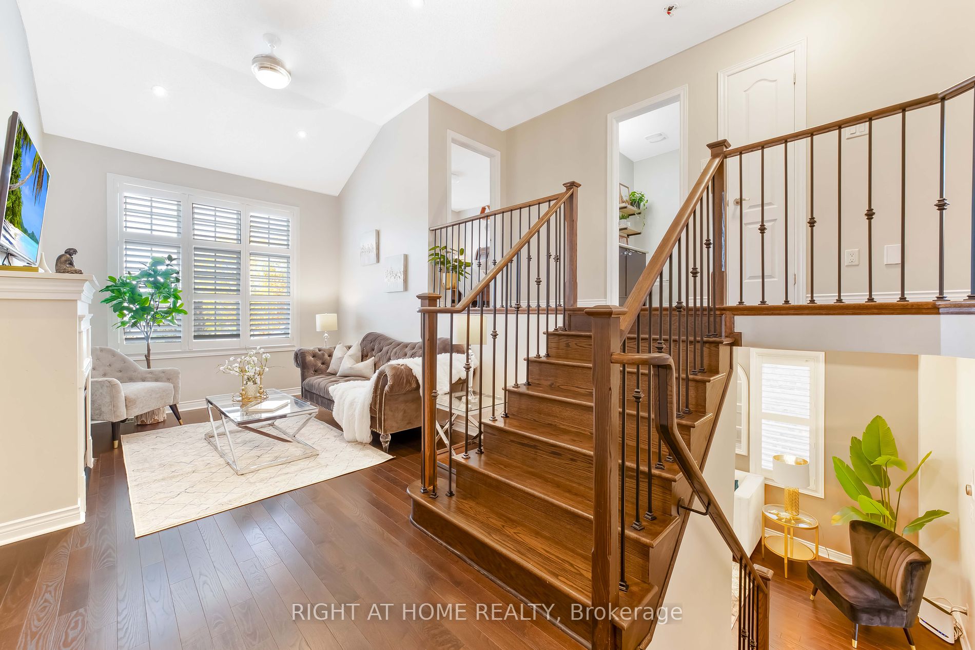 65 KEITH WRIGHT Crescent
