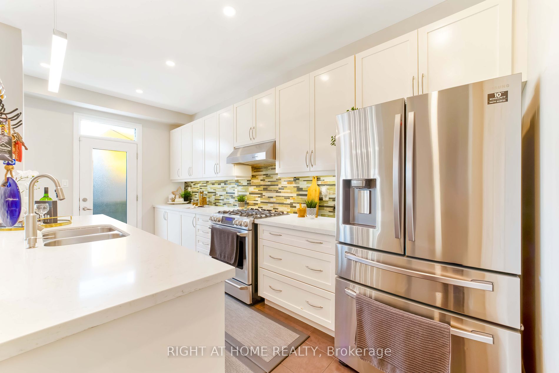 65 KEITH WRIGHT Crescent