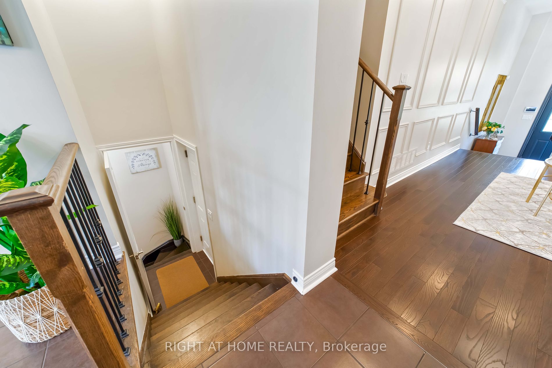 65 KEITH WRIGHT Crescent