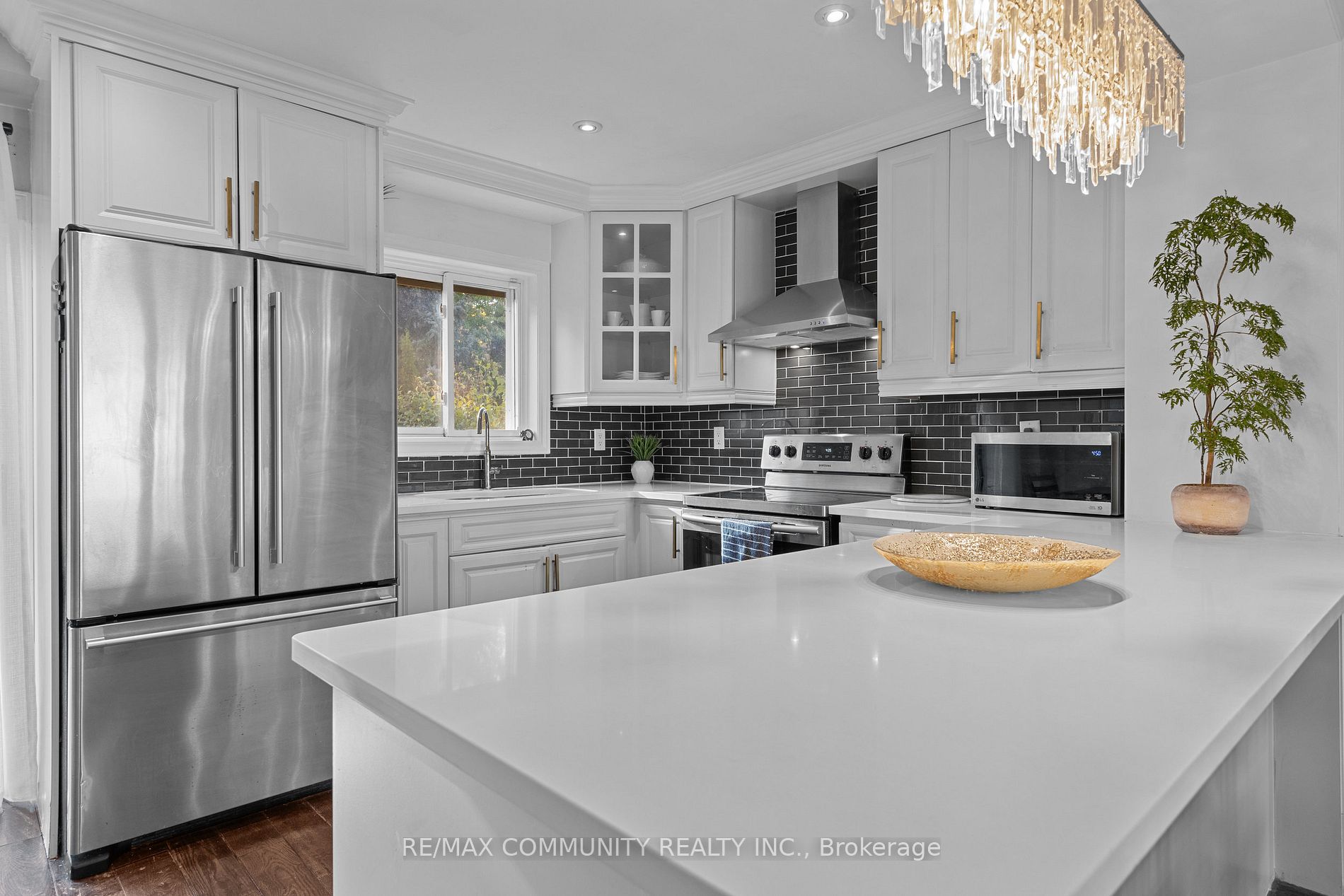 73 McSweeney Cres