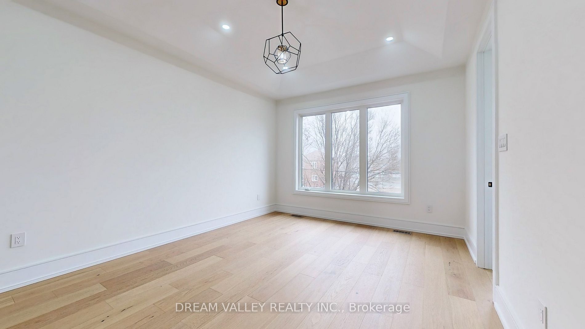 109B Heale Ave