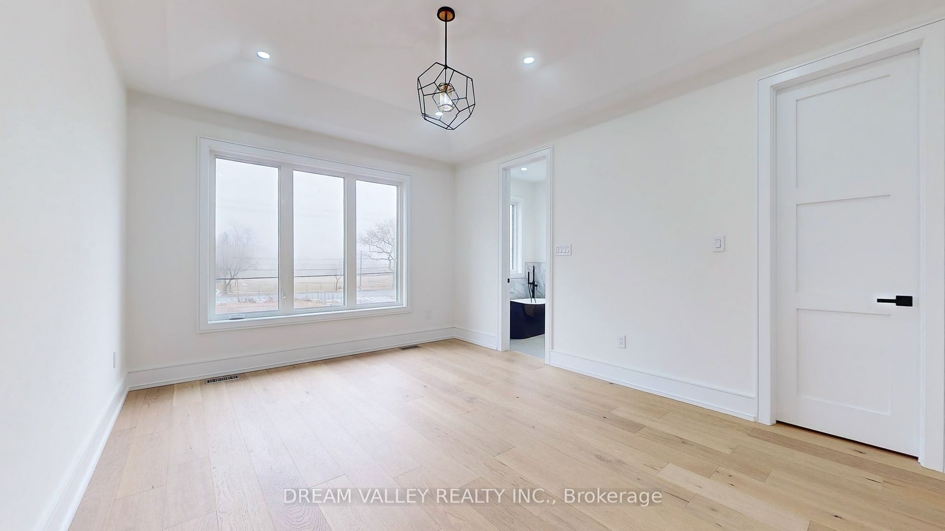 109B Heale Ave