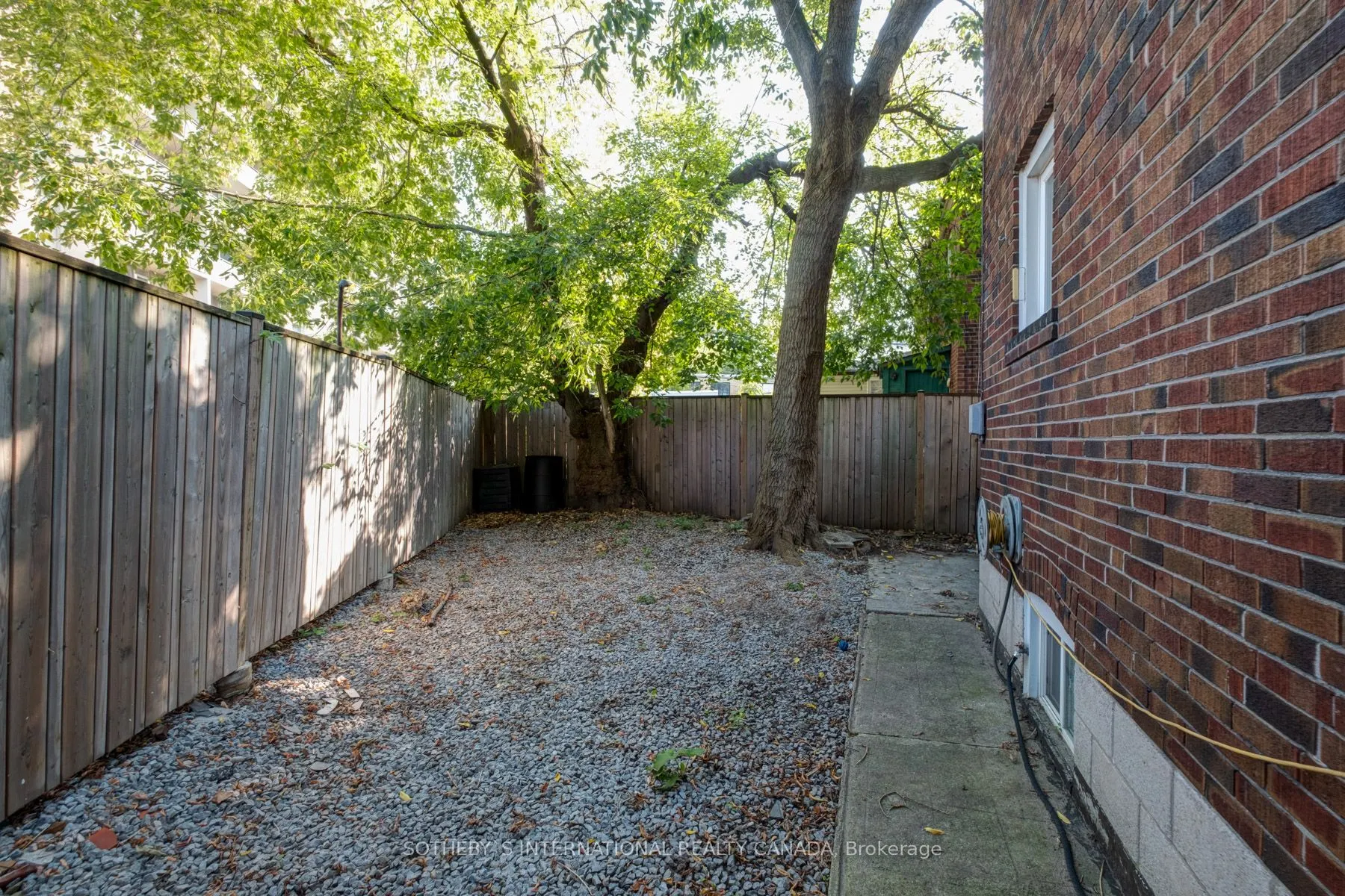 1173 Broadview Ave
