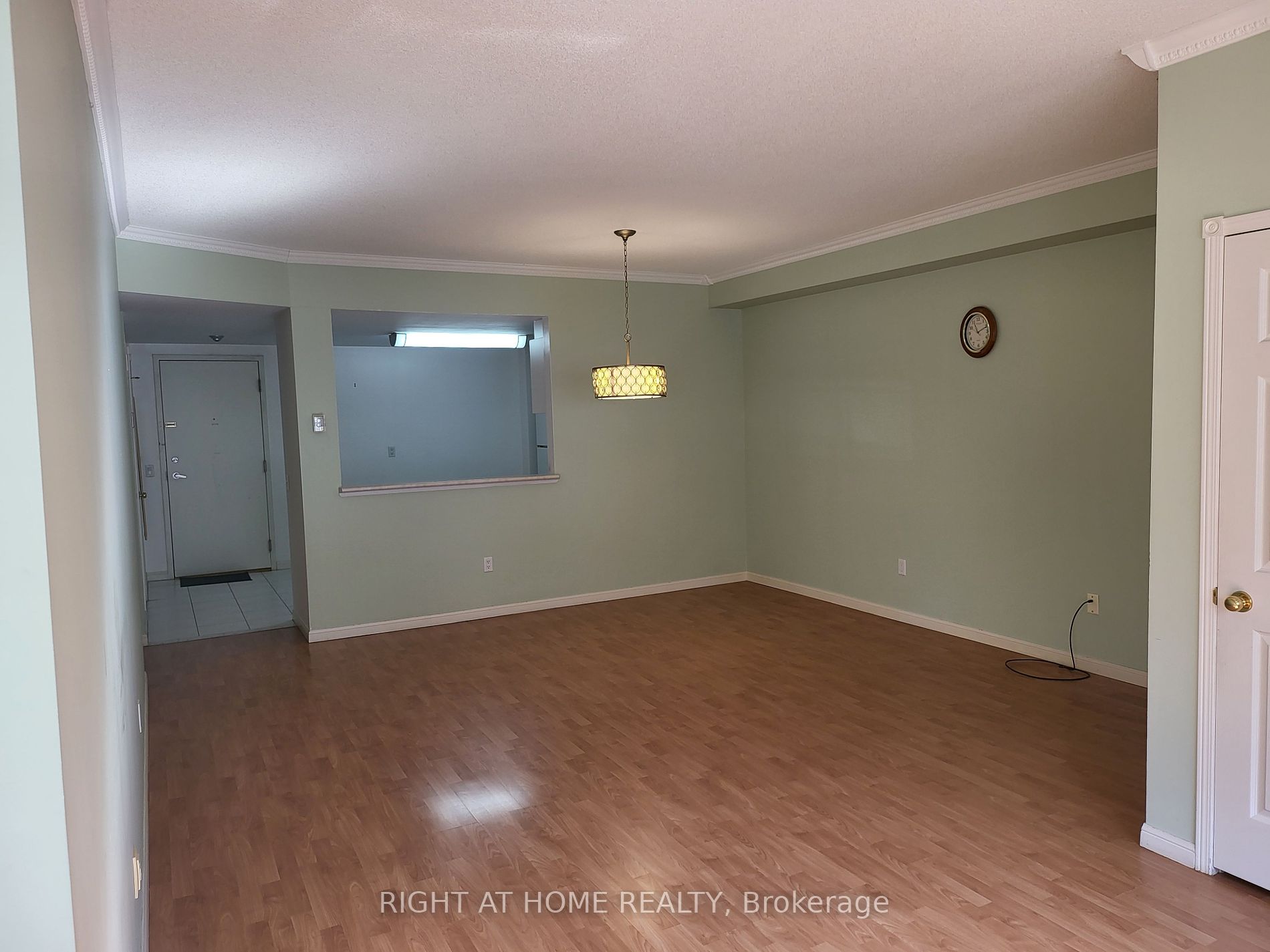 188 Bonis Ave, #208