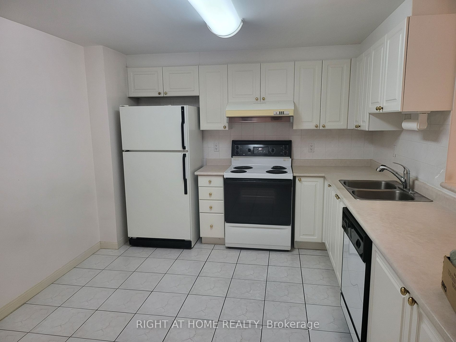 188 Bonis Ave, #208