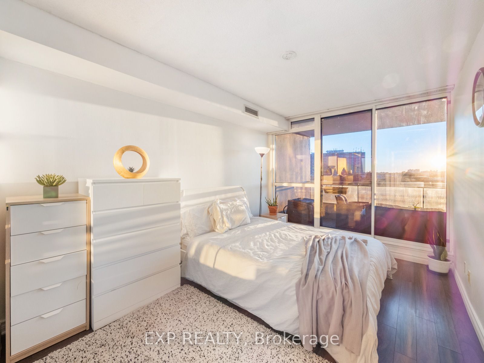 4725 Sheppard Ave E, #712