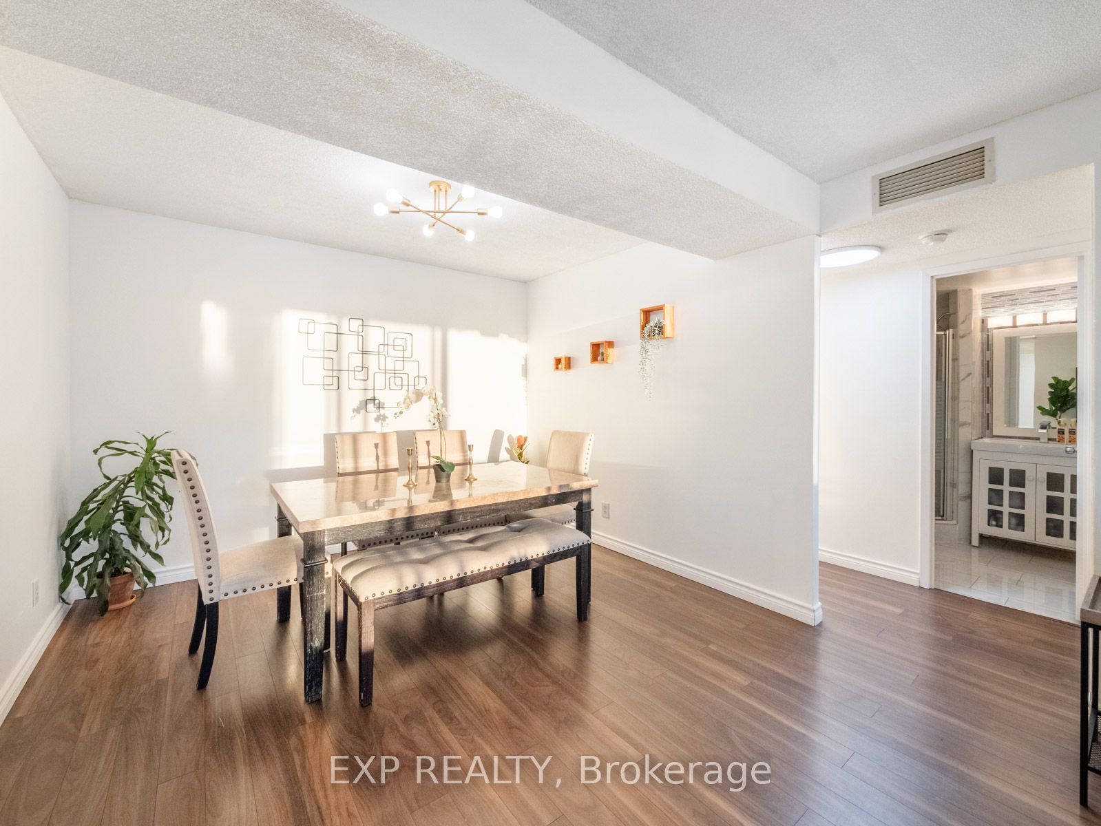 4725 Sheppard Ave E, #712
