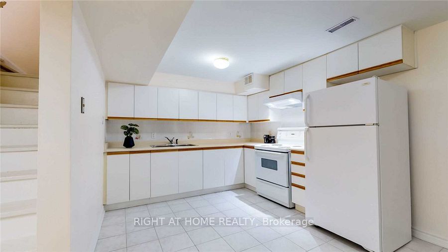 5 Feeney Ave, #Bsmnt