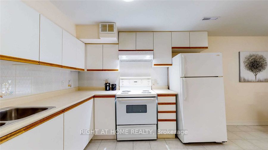 5 Feeney Ave, #Bsmnt