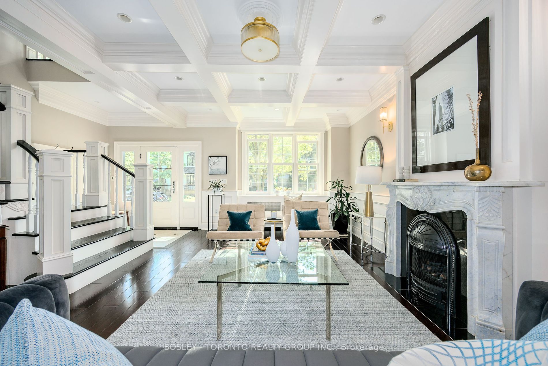 31 Red Deer Ave