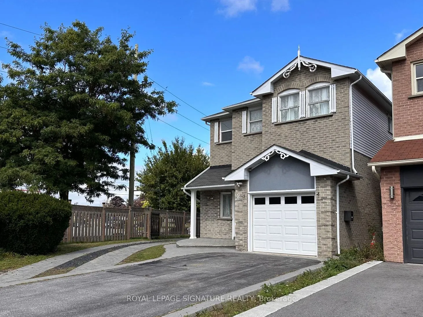 2 Whittington Crt, #Lower