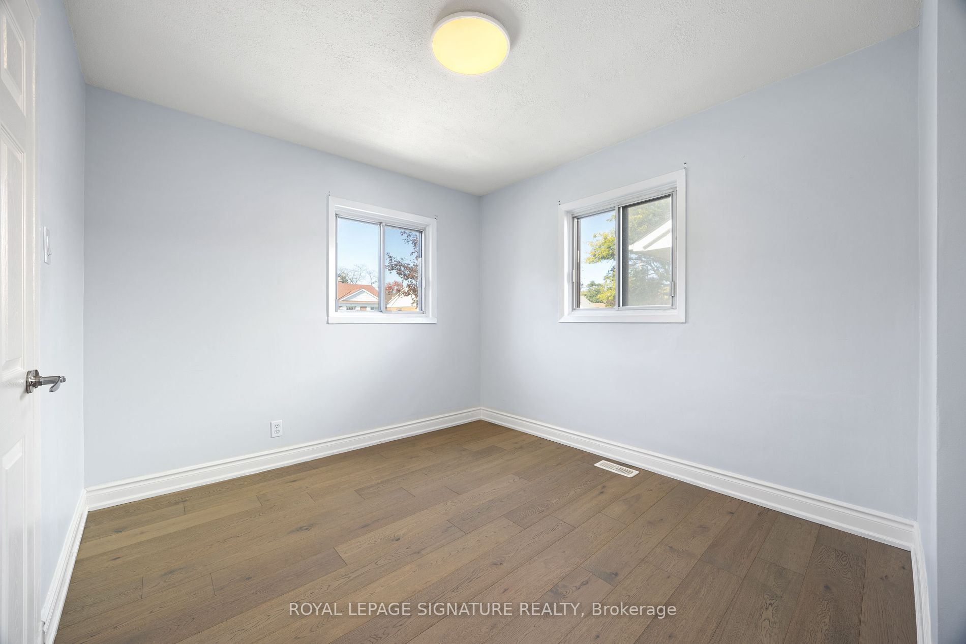75 Admiral Rd