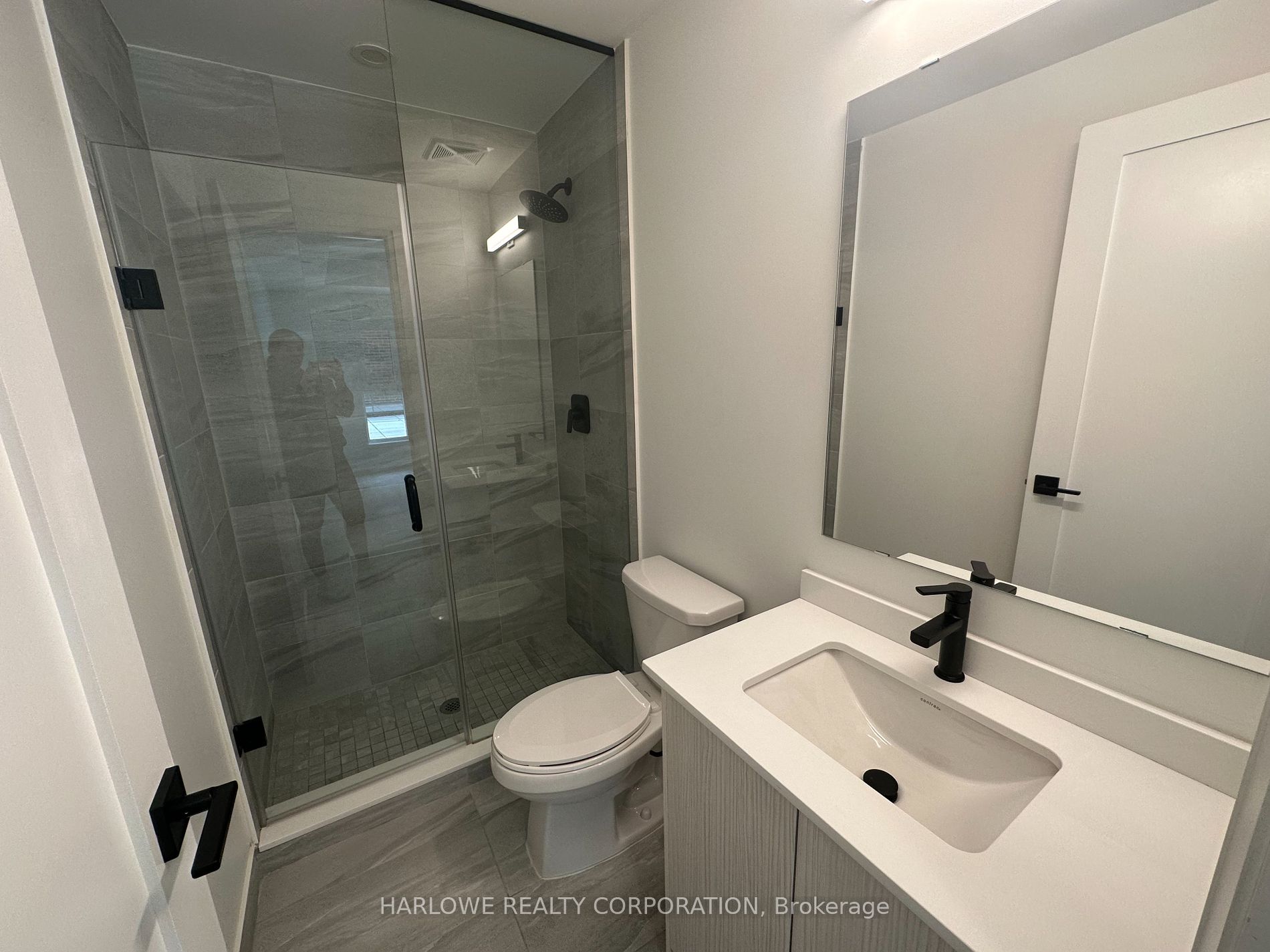 2369 Danforth Ave, #219