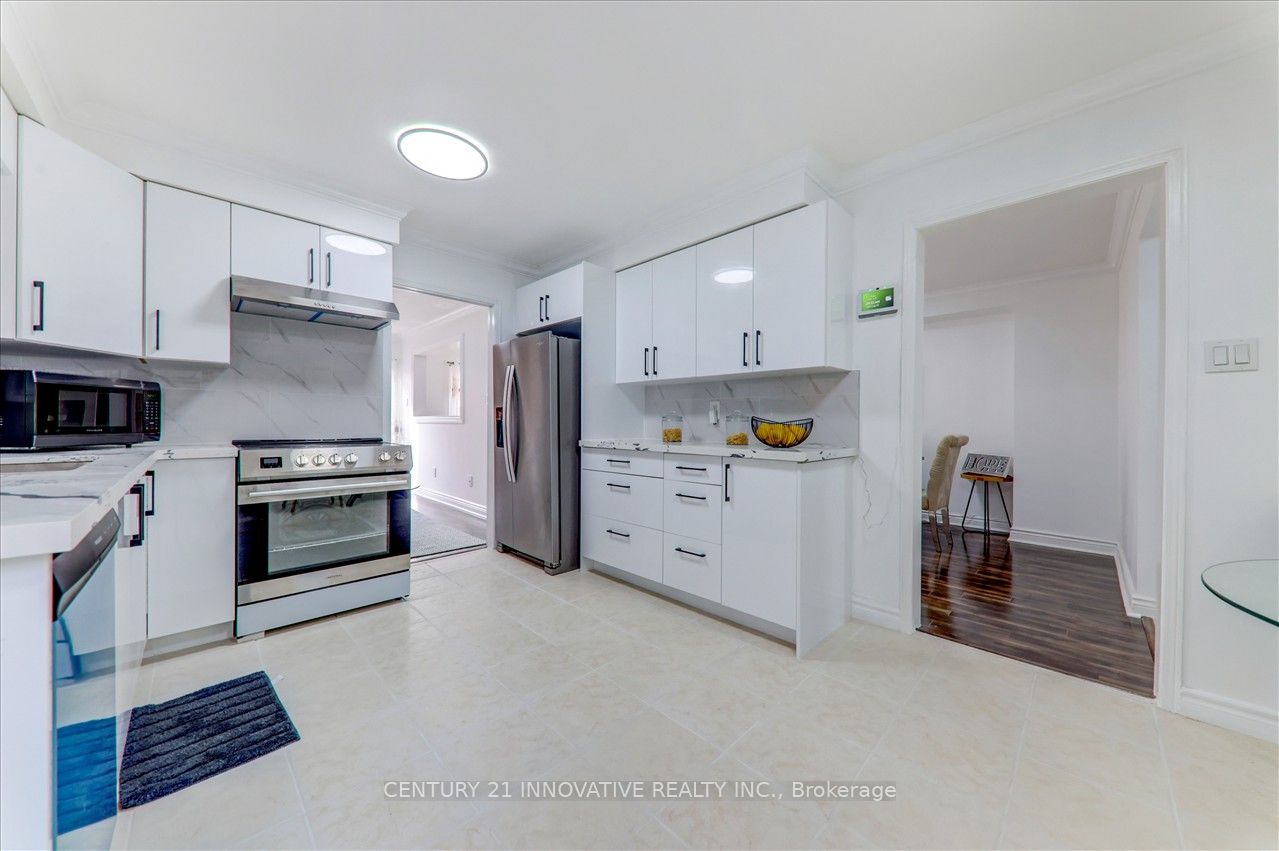 39 Birrell Ave