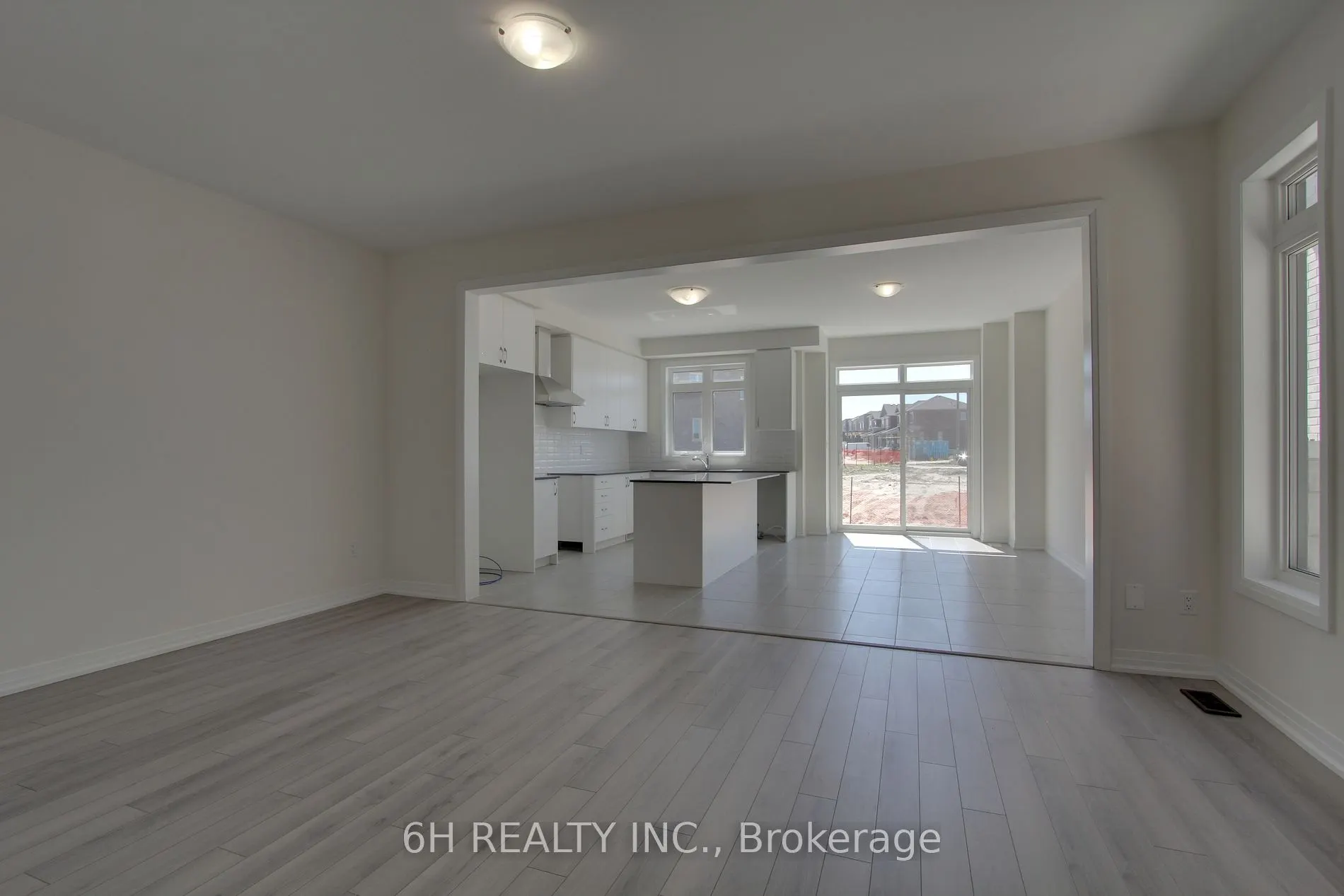 2608 Hibiscus Dr