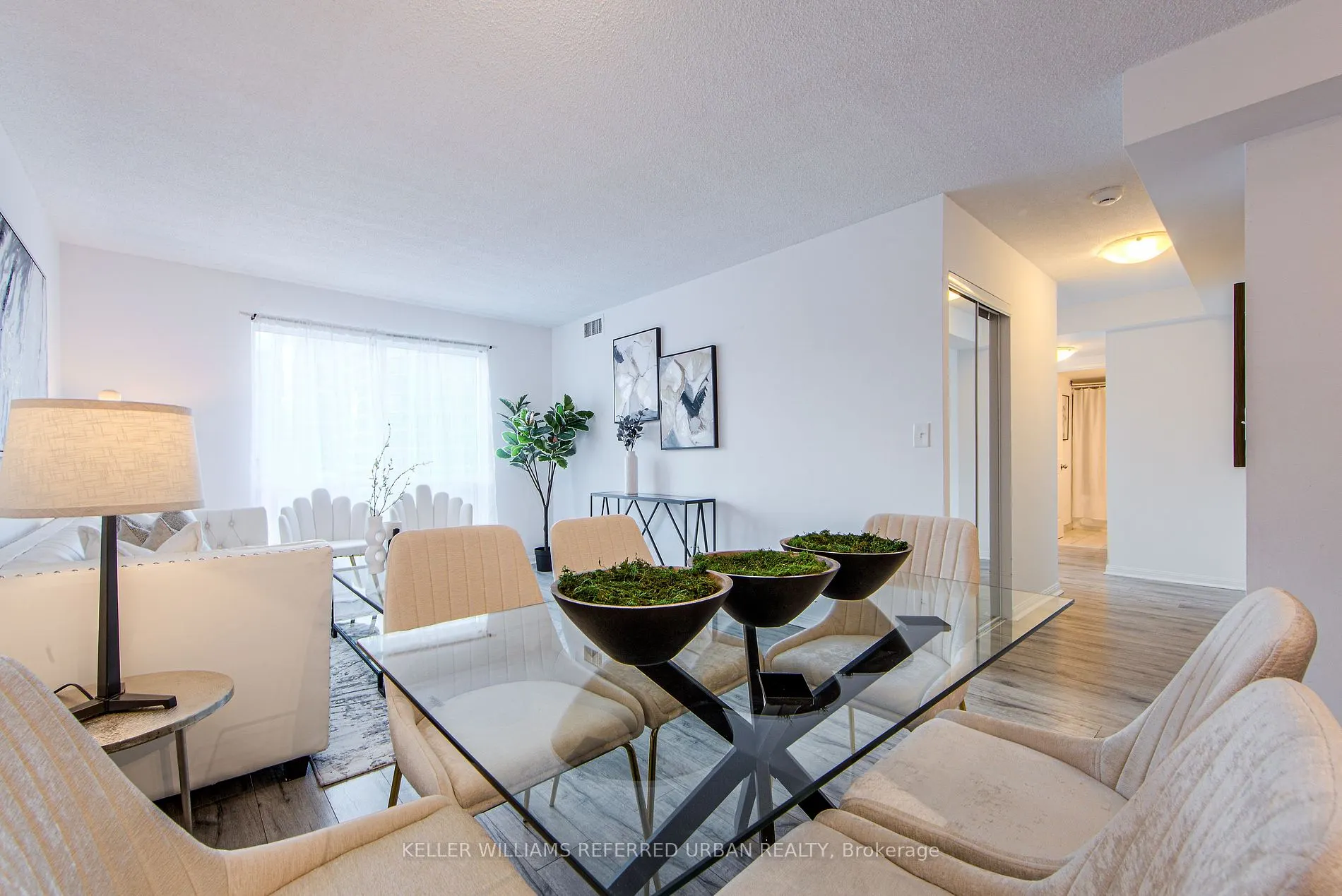 11 Lee Centre Dr, #703