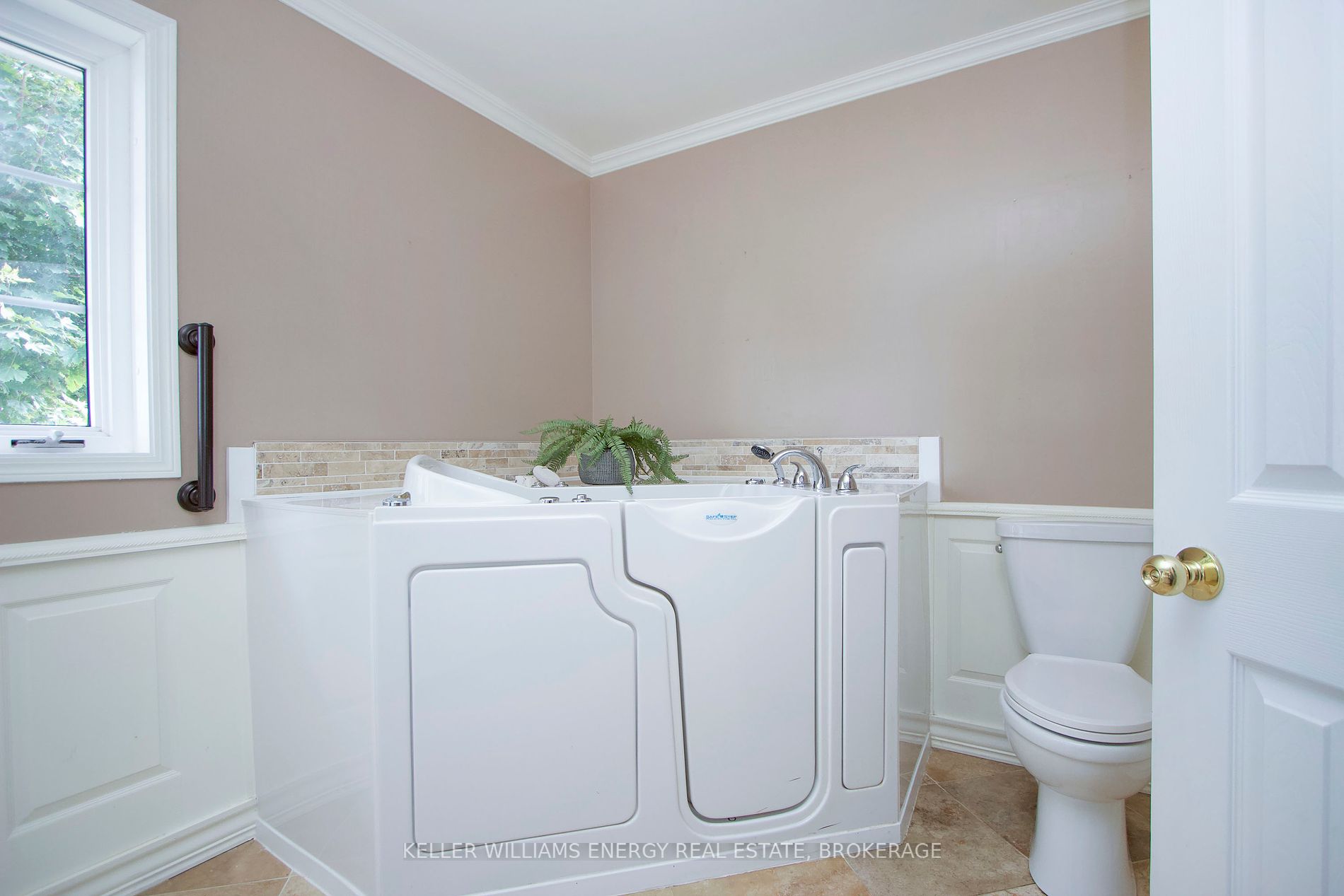 32 Wilmot Tr