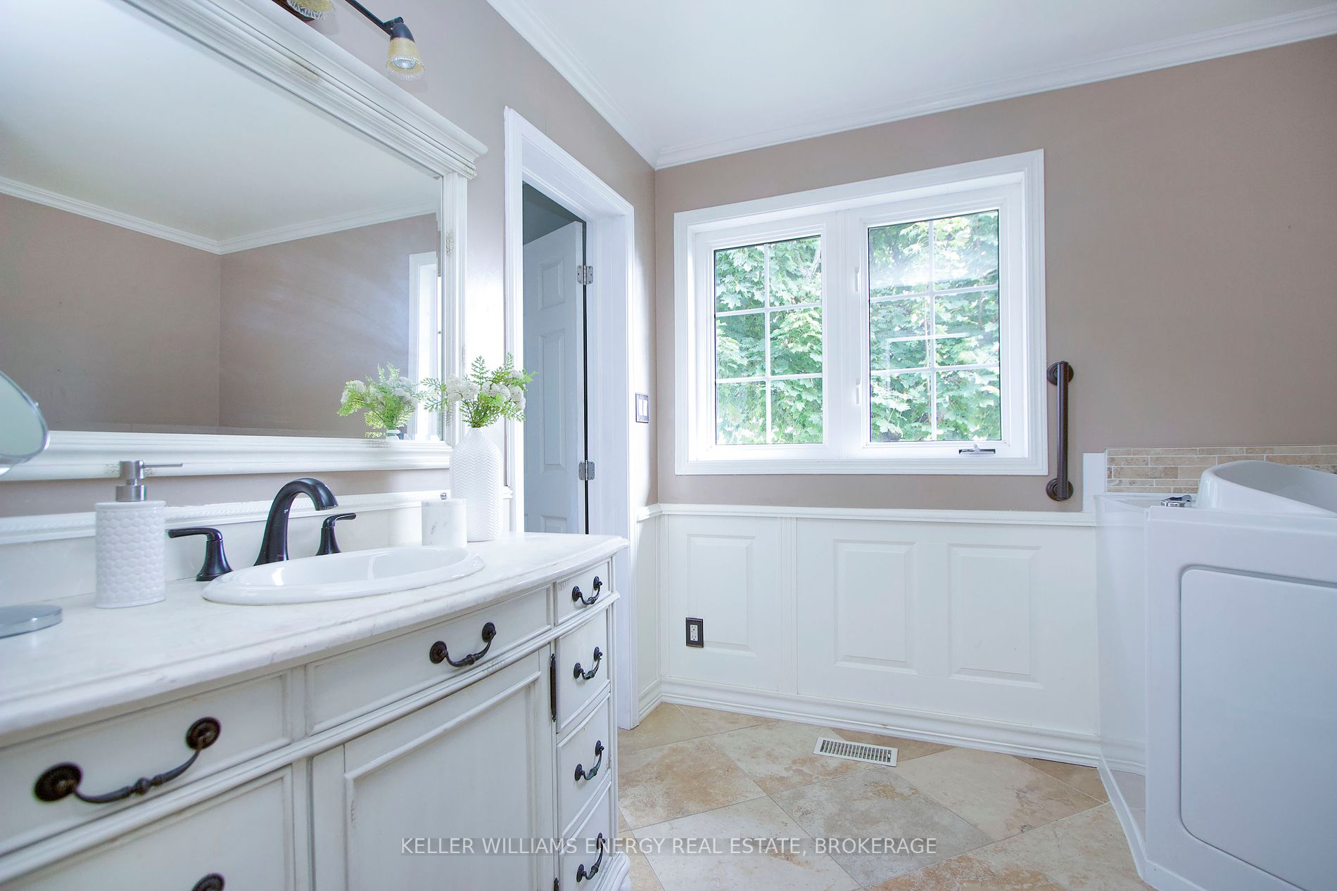32 Wilmot Tr