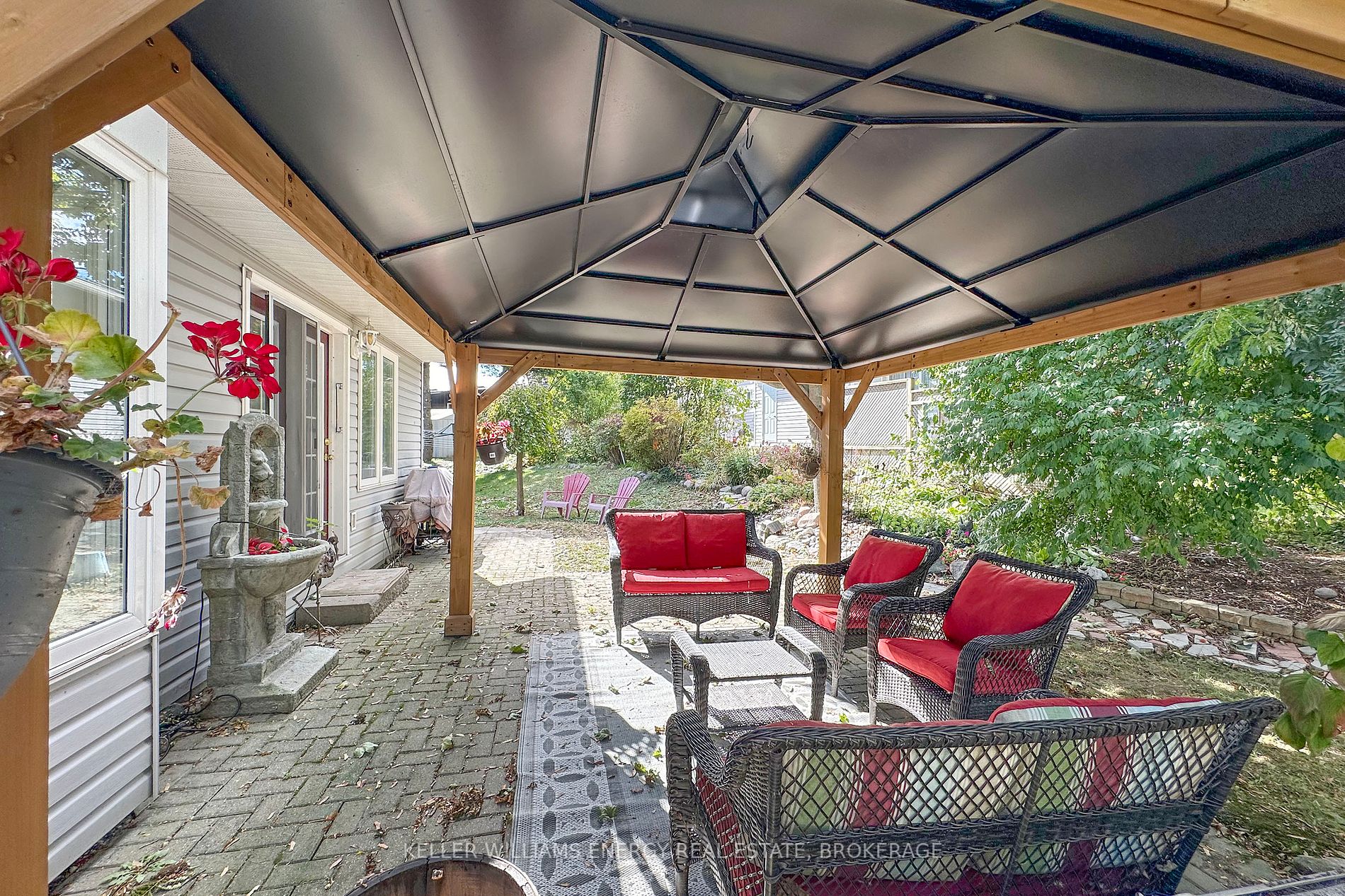 32 Wilmot Tr