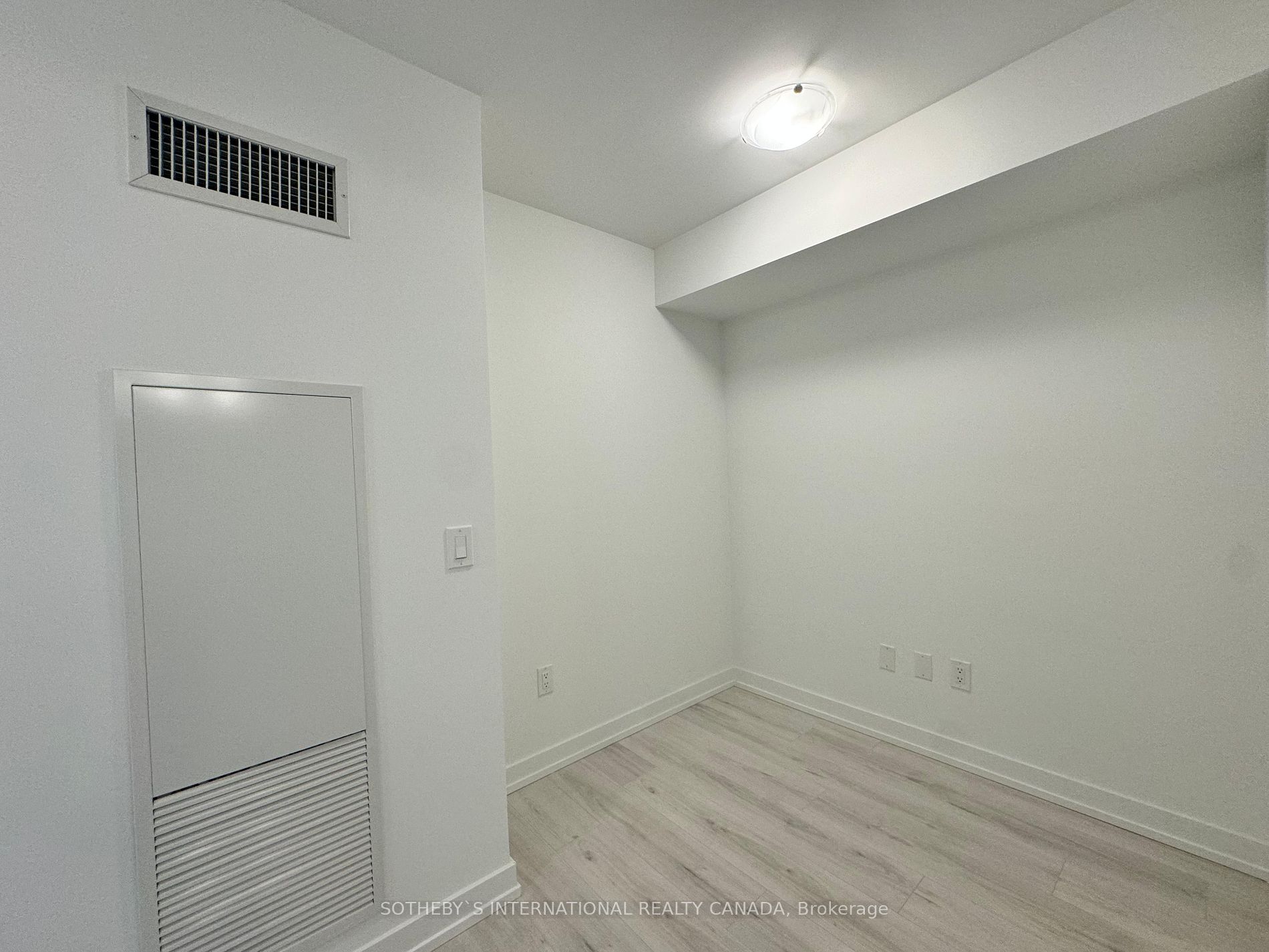 1435 Celebration Dr, #303