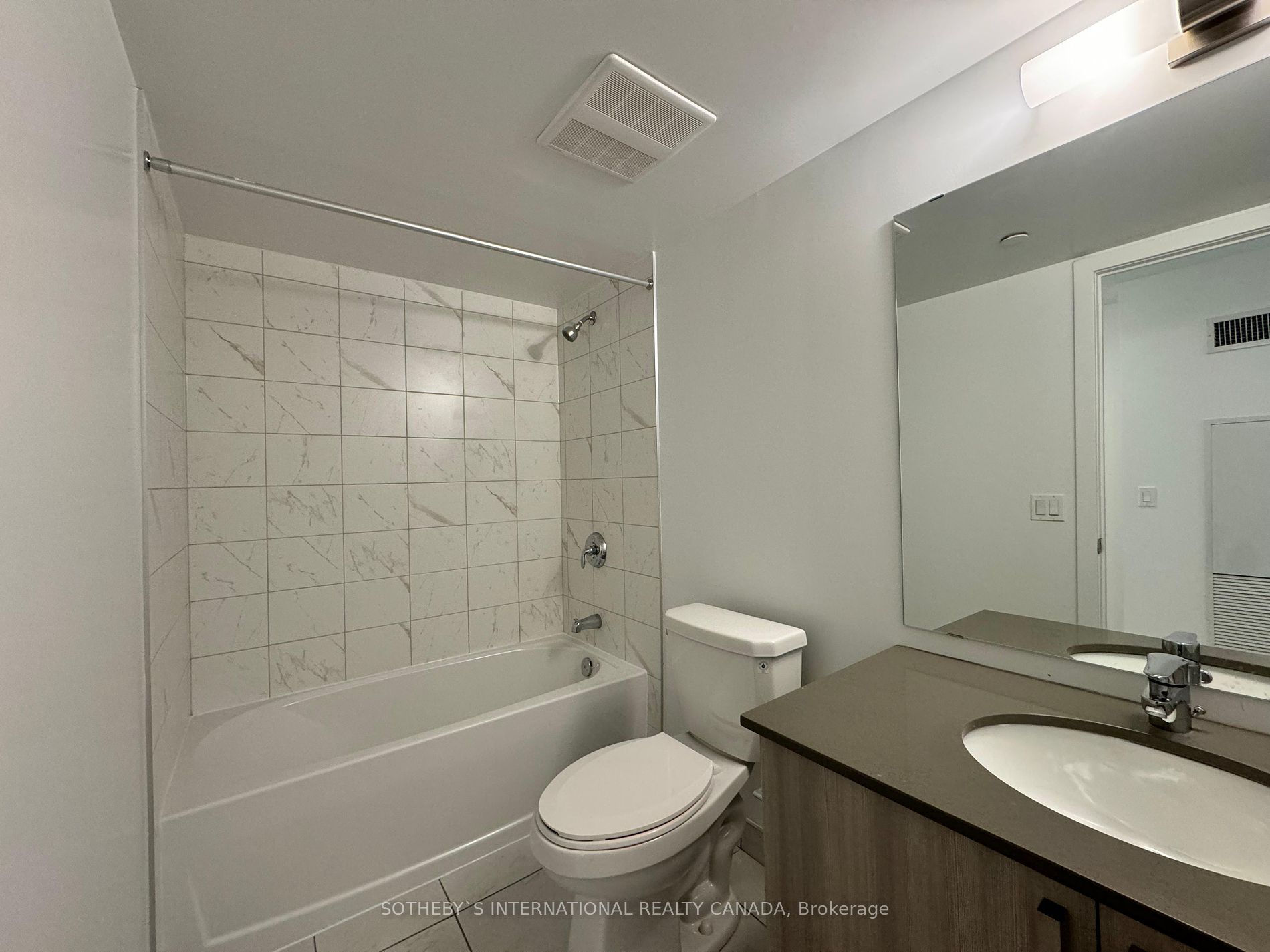 1435 Celebration Dr, #303