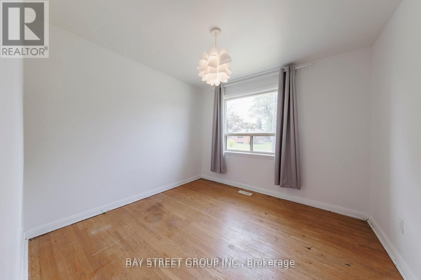 29 Greenock Ave