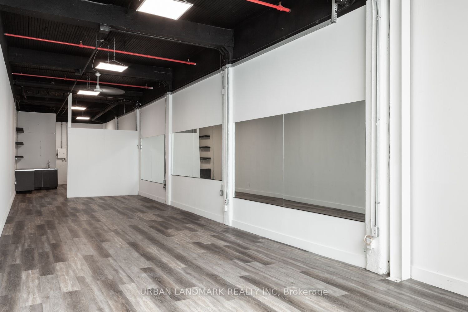 302 Carlaw Ave, #110A